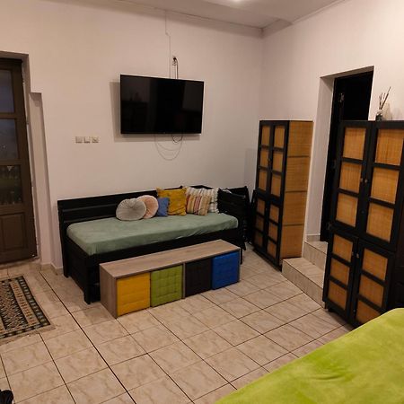 Apartament Corana Орадя Экстерьер фото