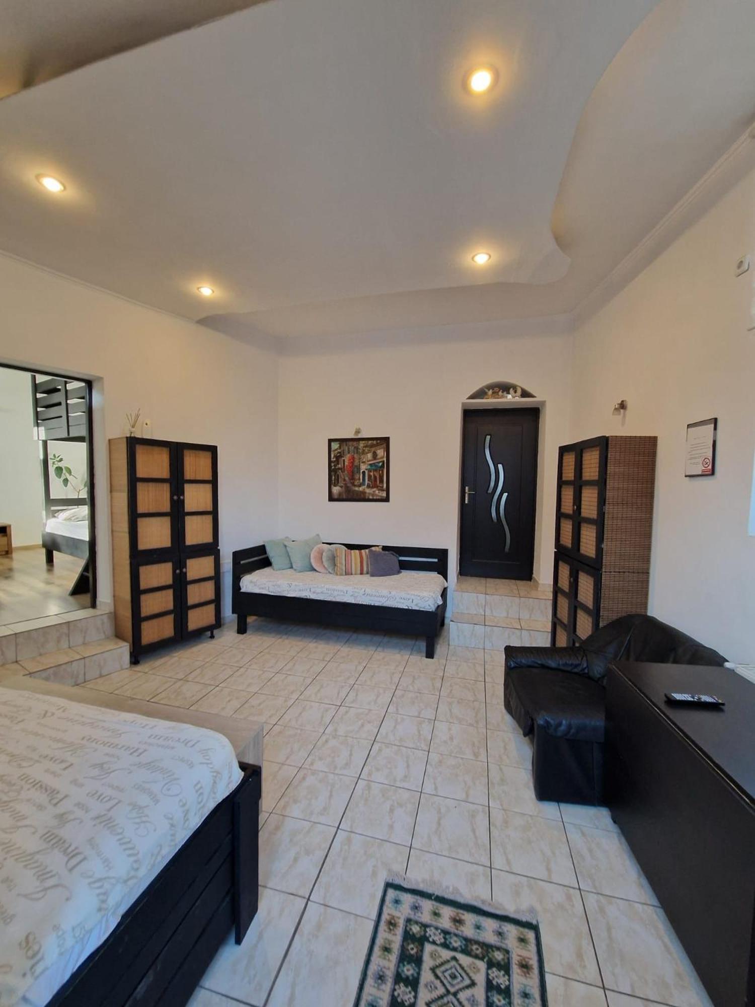 Apartament Corana Орадя Экстерьер фото